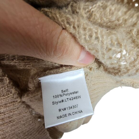 Revolve Line & Dot Bijou Top Cable Knit Sweater Size S One Shoulder ASO Today - Picture 9 of 11